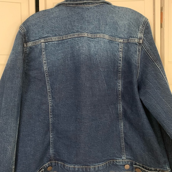 Jean jacket. - Picture 3 of 3